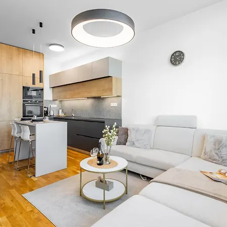 Modern View Apt, Free Parking *