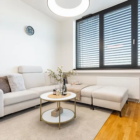 Modern View Apt, Free Parking * ברטיסלאבה